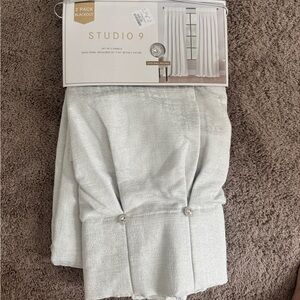 Studio9 drapes. 2packs= 4 drapes total. Pannels =32x84